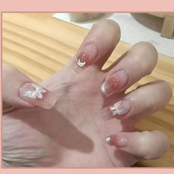 Nude_Crystal_Shimmer_Press_On_Nails