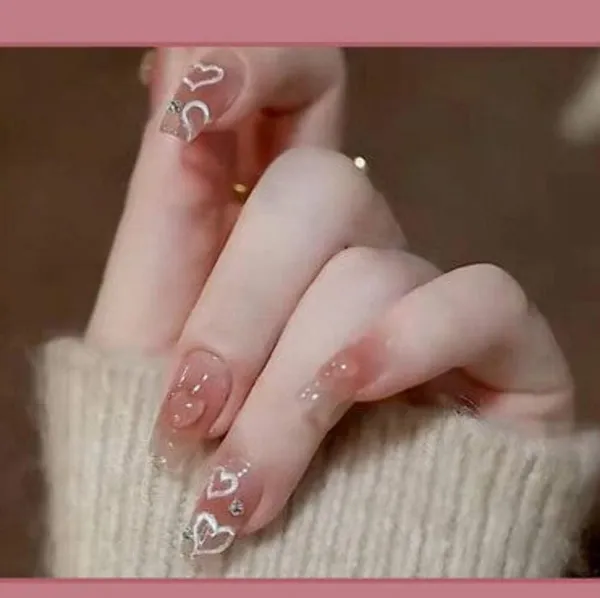 Romantic_Hearts_Press_On_Nails_Mauve_Pink_With_Pearl_Heart_Accents