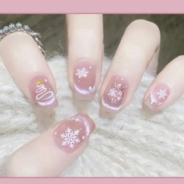 Winter_Snowflake_Press_On_Nails_With_Festive_Designs_24_Pcs