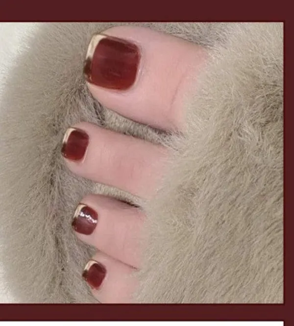 Burgundy_Square_Press_On_Toenails_With_Gold_Trim_24_Pcs_Luxury_Look