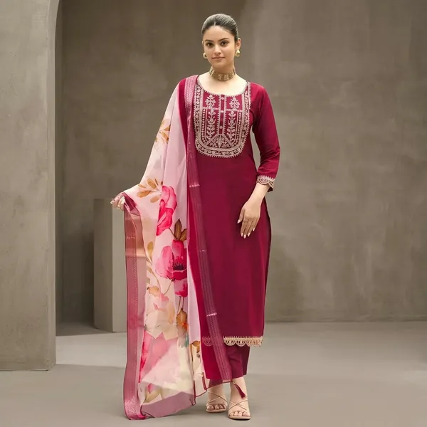 Burgundy_Rayon_Slub_Floral_Print_With_Embroidery_Kurta_Set_For_Women