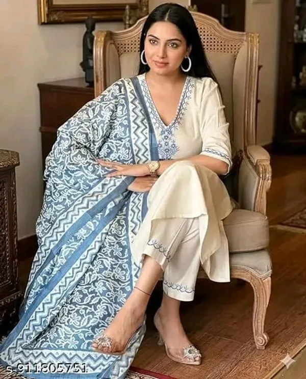 White_Embroidered_Kurta_Pant_Set_With_Blue_Dupatta_for_Women
