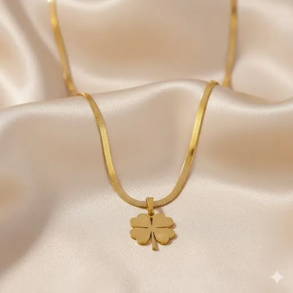 Gold_Plated_Stainless_Steel__Clover_Themed_Pendant