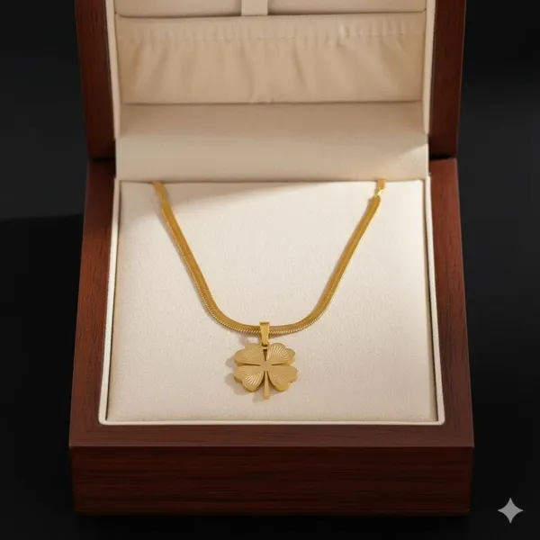 Gold_Plated_Stainless_Steel__Clover_Themed_Pendant