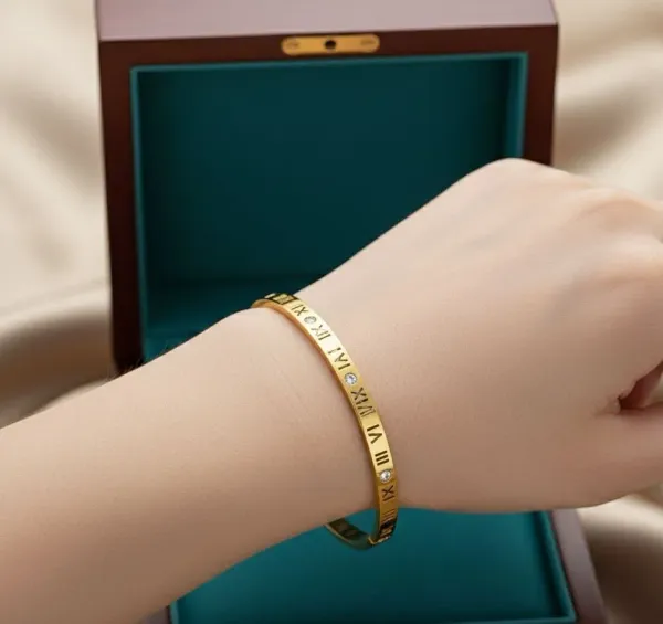 Gold_Plated_Ad_Bangle_Style__Roman_Numerals_Bracelet