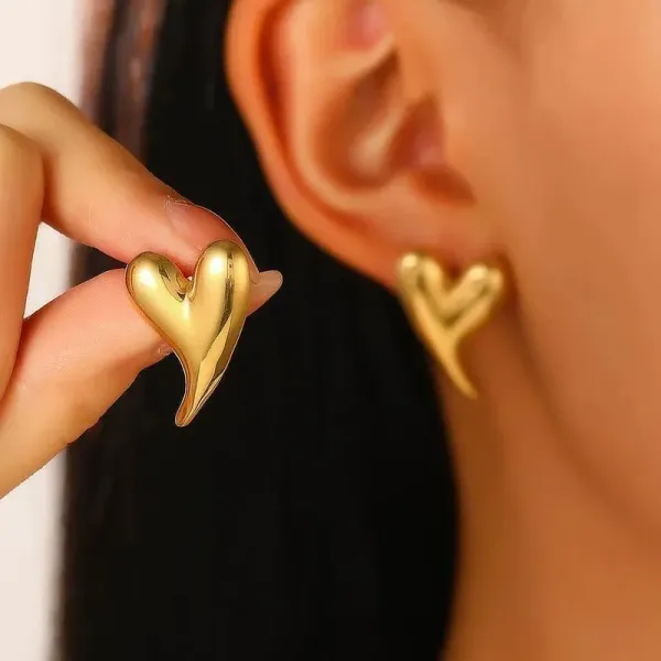 Gold_Plated_Stainless_Steel_Heart_Themed_Stud_Earrings