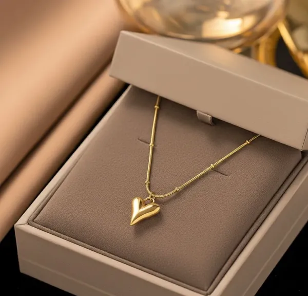 Gold_Plated__Heart_Themed_Pendant