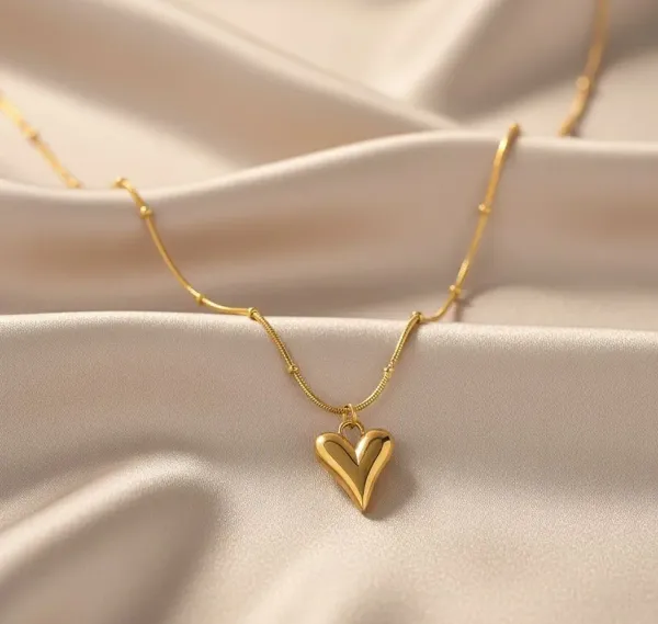 Gold_Plated__Heart_Themed_Pendant