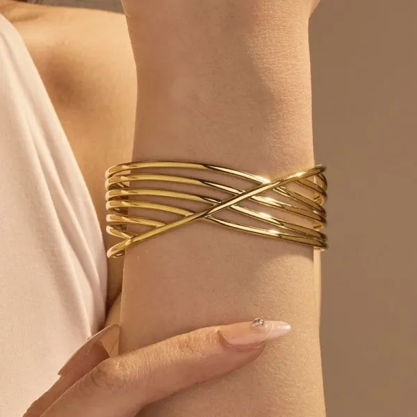 Gold_Stainless_Steel_Contemporary_Cuff_Bracelet