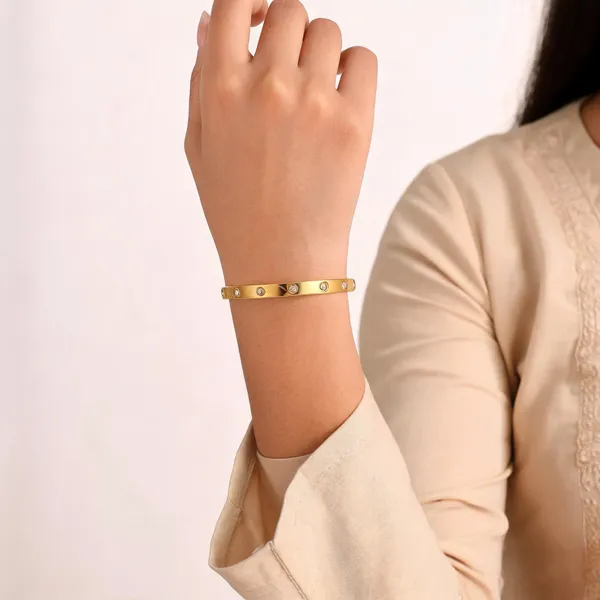 Gold_Plated_Steel_Love_Ad_Contemporary_Bracelet_For_Women