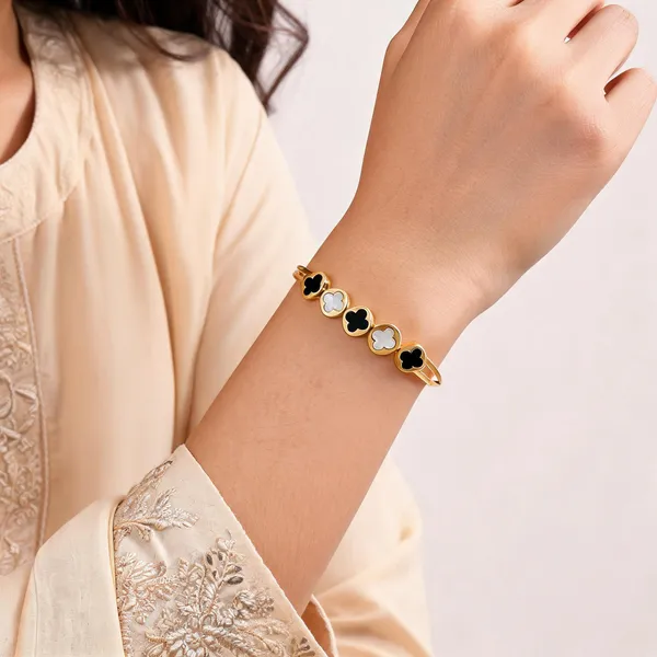 Gold_Plated_Stainless_Steel_Clover_Bangle_Bracelet_For_Women