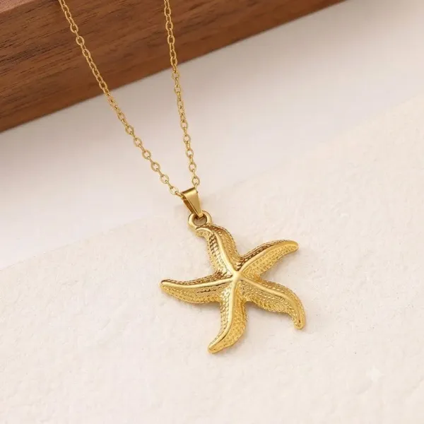 Gold_Plated_Star_Themed_Pendant