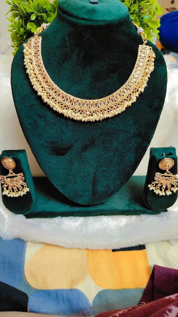 Royal_Kundan_Pearl_Choker_Set