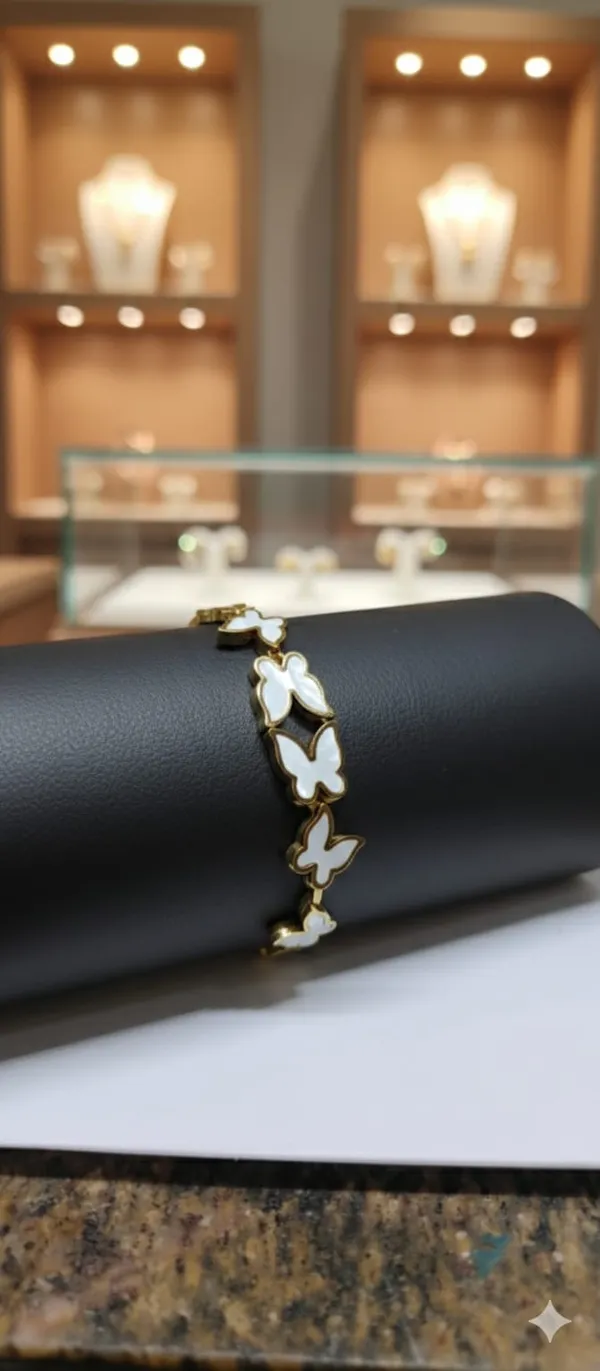 Butterfly_Motif_Gold_Tone_Bracelet