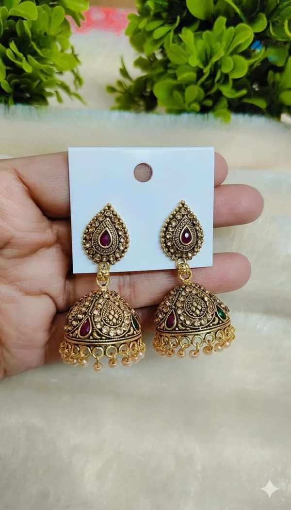 Antique_Gold_Kundan_Jhumka_Earrings