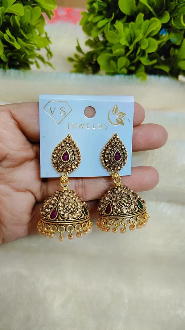 Antique_Gold_Kundan_Jhumka_Earrings