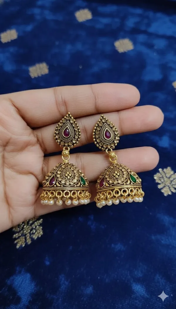 Antique_Gold_Kundan_Jhumka_Earrings
