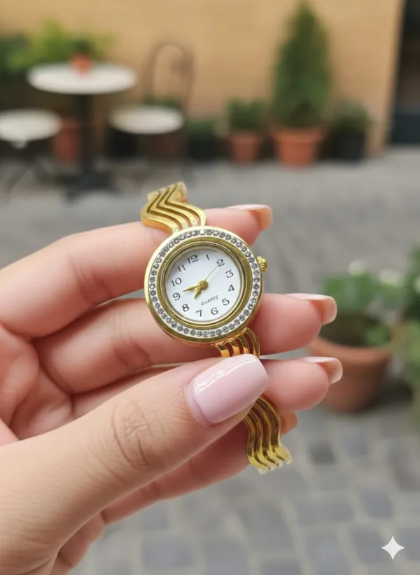 Elegant_Classic_Dial_Watch