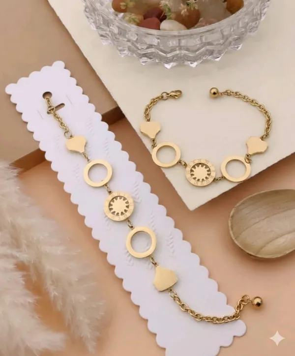 Gold_Sun_Circle_Charm_Bracelet_Anti_Tarnish