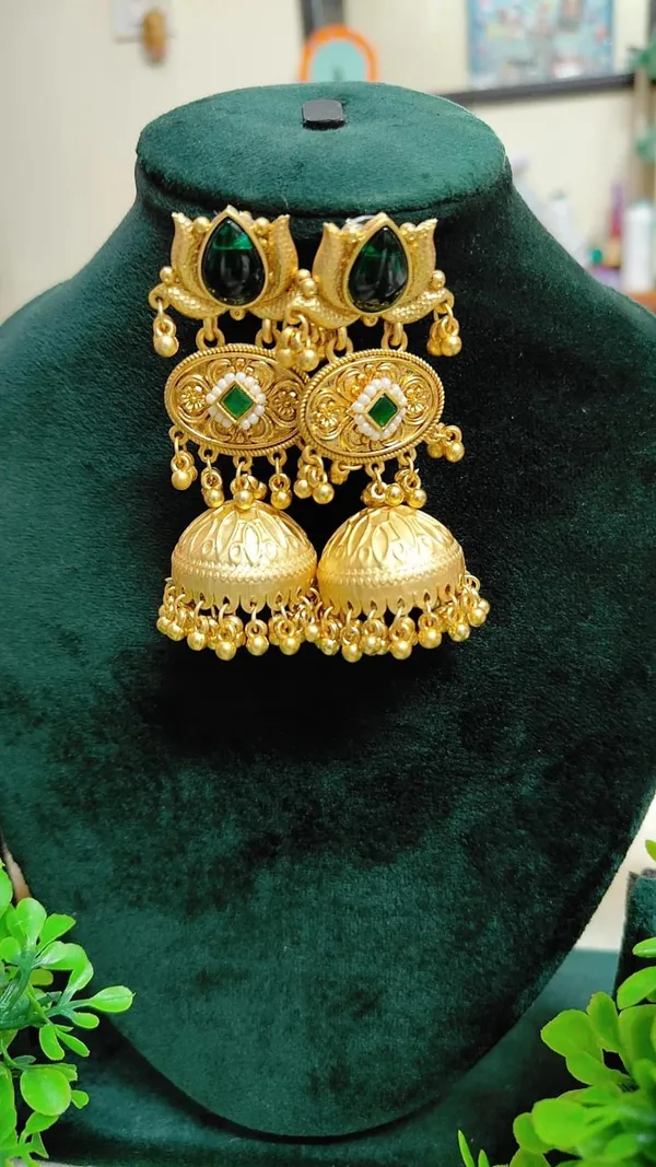 Kashmiri_Heritage_Green_Stone_Jhumka_Earrings