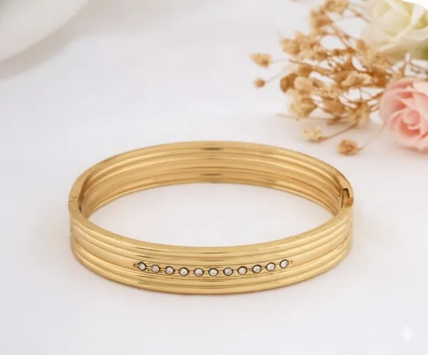 Golden_Crystal_Line_Bracelet
