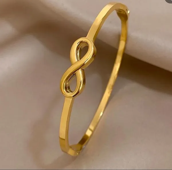Infinity_Glow_Baby_Bracelet