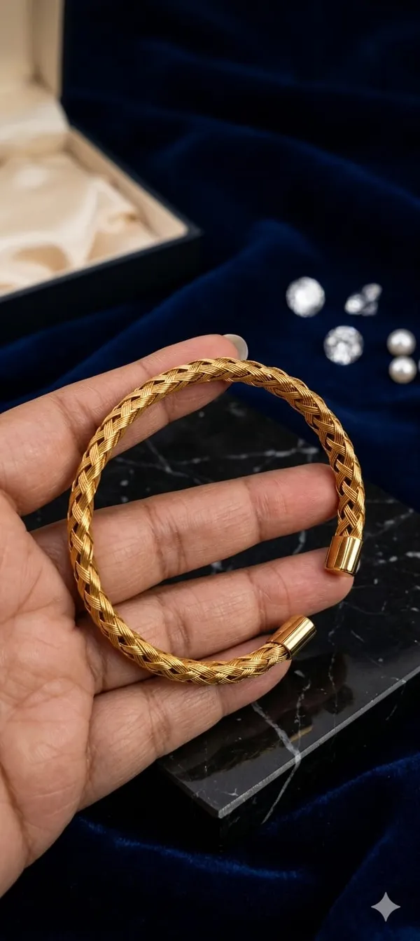 Golden_Weave_Luxe_Bracelet