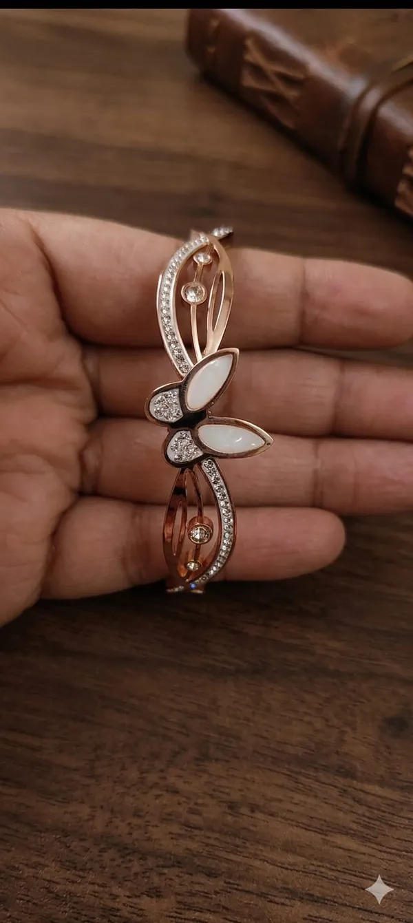 Rose_Gold_Butterfly_Elegance_Bracelet