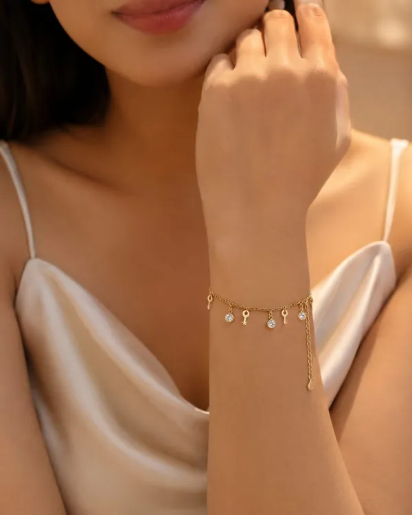 Anti_Tarnish_Key_Charm_Chain_Bracelet_Premium_Stainless_Steel_Gold_Finish
