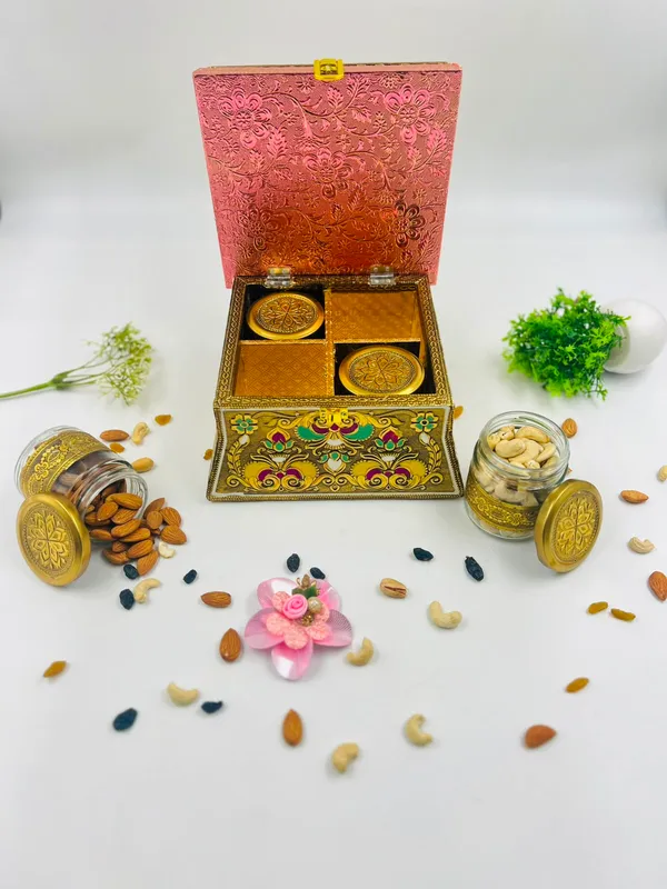 Decorative_Floral_Pattern_Dry_Fruit_Gift_Box
