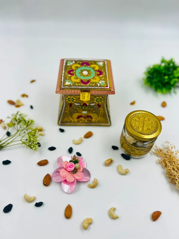 Metallic_Floral_Pattern_Decorative_Box_And_Jar_Set