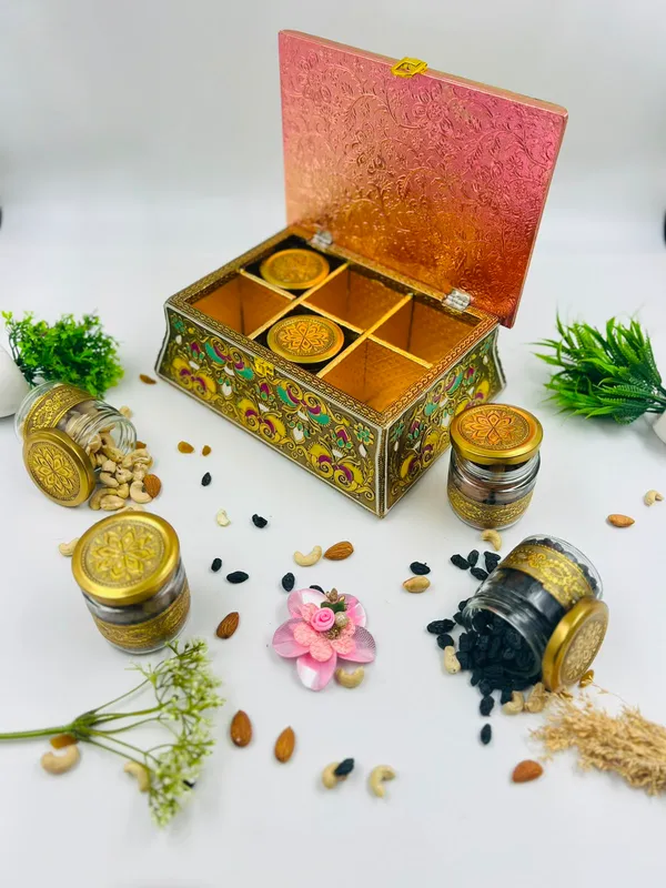 Metal_Traditional_Floral_Pattern_Dry_Fruit_Storage_Box