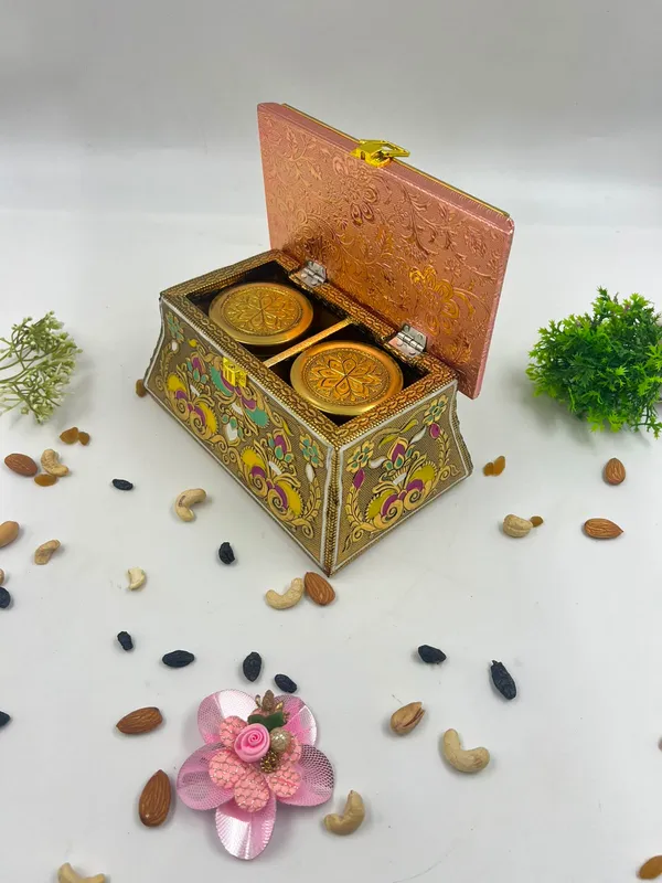 Ornate_Floral_Pattern_Decorative_Storage_Box