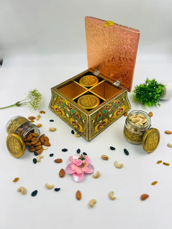 Decorative_Floral_Pattern_Dry_Fruit_Gift_Box