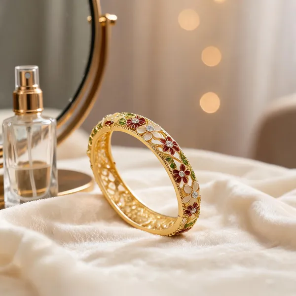 Gold_Alloy_Bracelet_For_Women