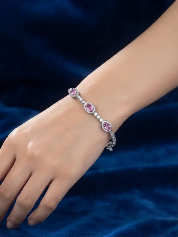Silver_Alloy_Bracelet_For_Women