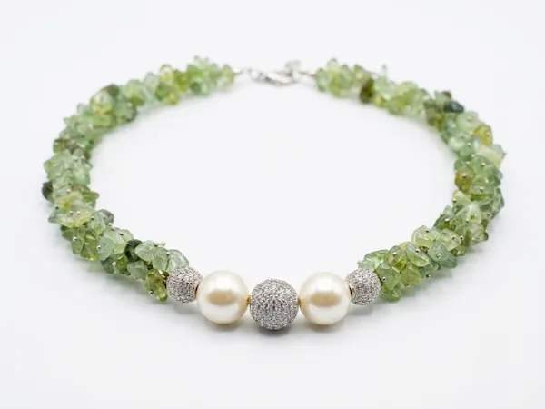 Multicolor_Semi_Precious_Stone_Statement_Necklace_For_Women
