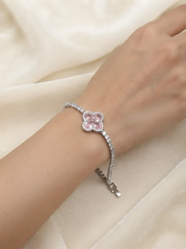 Silver_Alloy_Bracelet_For_Women