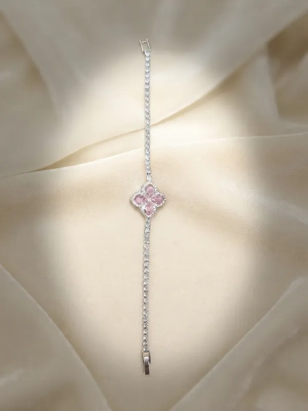 Silver_Alloy_Bracelet_For_Women