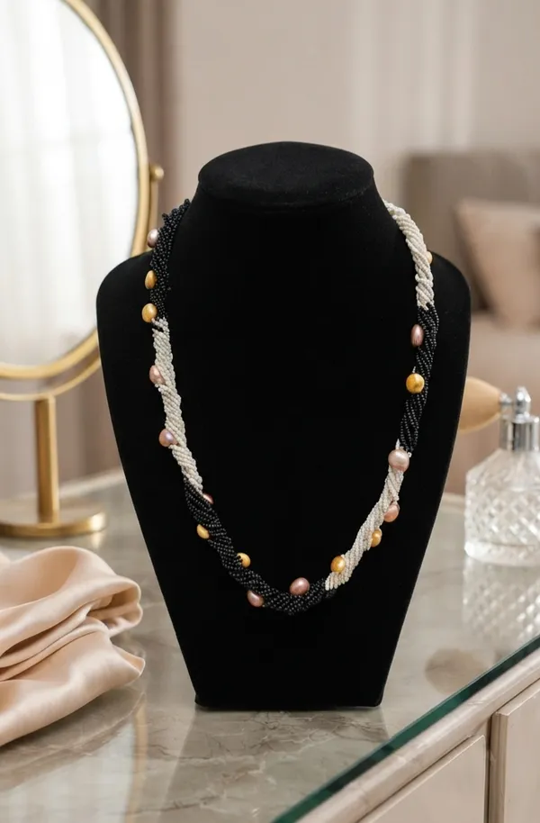 Multicolor_Pearl_Necklace_For_Women