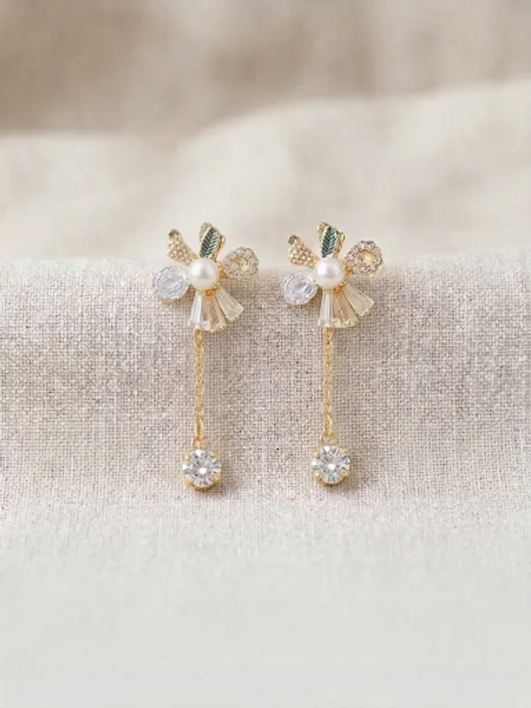 Gold_Brass_Drop_Earrings_For_Women