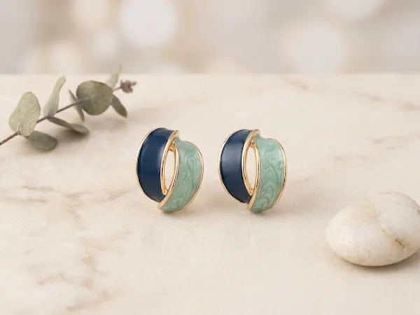Enamel_Dual_Color_Stud_Earrings_For_Women