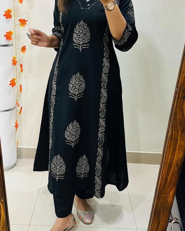 Midnight_Bloom_Handblock_Cotton_Kurti_Pant_Set