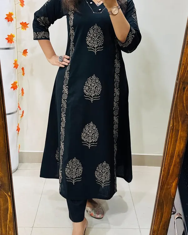 Midnight_Bloom_Handblock_Cotton_Kurti_Pant_Set