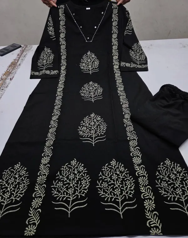 Midnight_Bloom_Handblock_Cotton_Kurti_Pant_Set