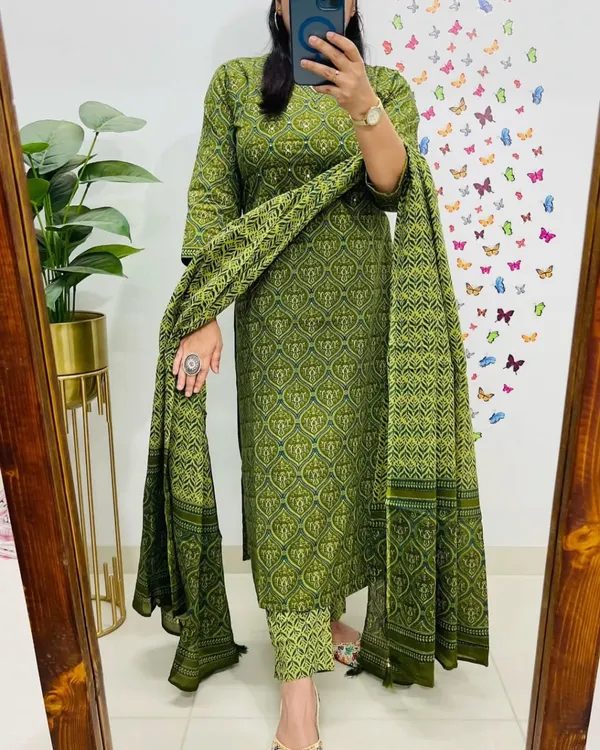 Salim_Green_Handcrafted_Floral_Cotton_Kurti_Set_With_Dupatta