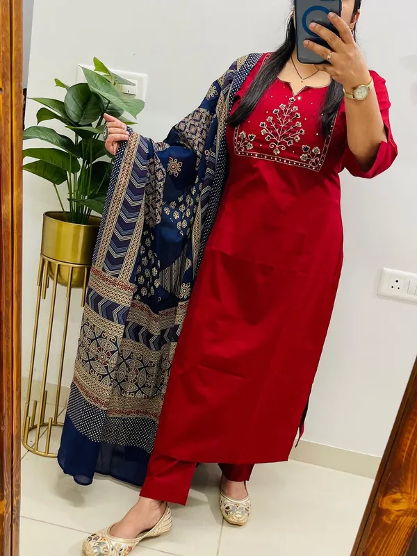 Ruby_Noor_Heavy_Cotton_Embroidered_Kurta_Set_With_Dupatta