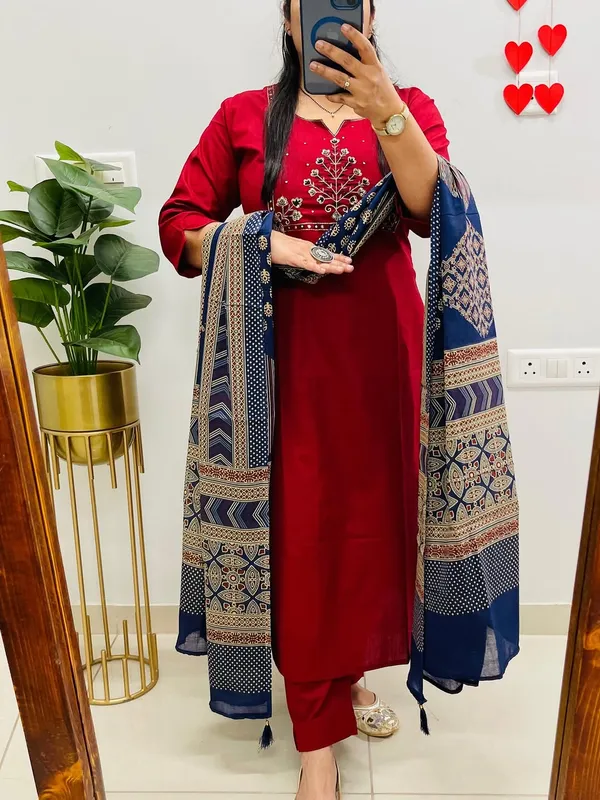 Ruby_Noor_Heavy_Cotton_Embroidered_Kurta_Set_With_Dupatta