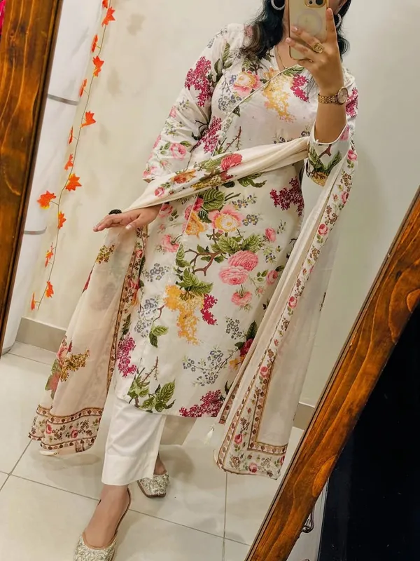 Pure_Cotton_Floral_Printed_Kurta_Pant_Set_With_Mulmul_Dupatta_For_Women
