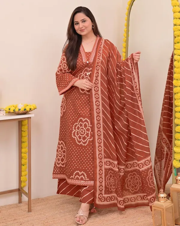 Mehroon_Bandhej_Grace_Kurti_Palazzo_Dupatta_Set